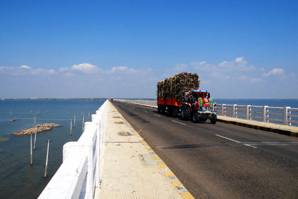 Trailer sugarcane transport