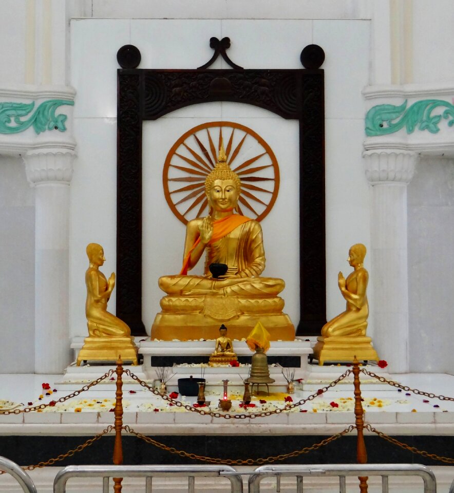 Gold buddhism religious