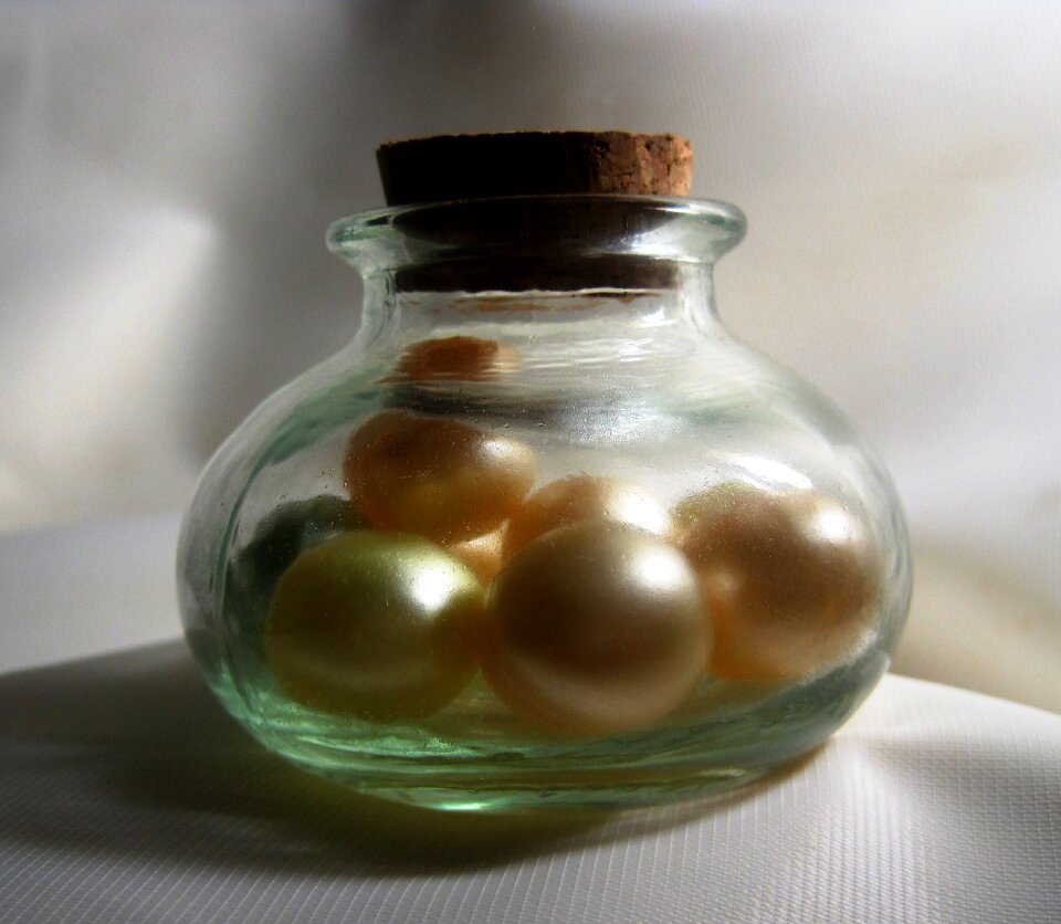 Pearly bottle small