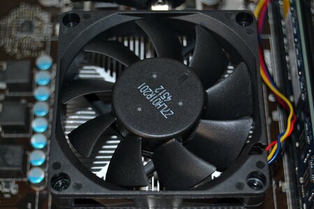 Cooler ram motherboard