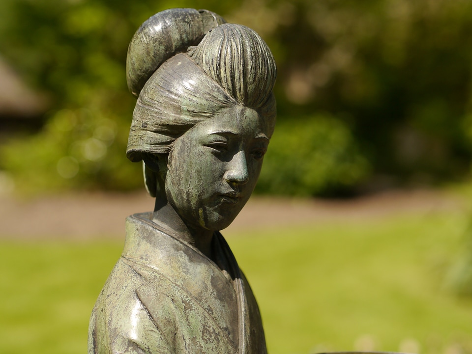 Sculpture woman figure