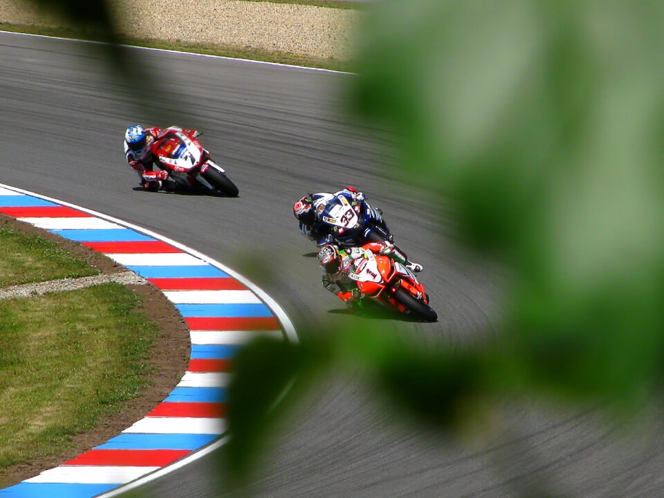 Racing racing motorcycle racing bike