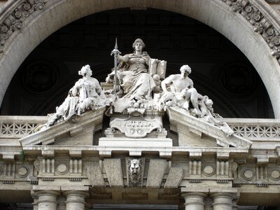Italy building sculpture photo