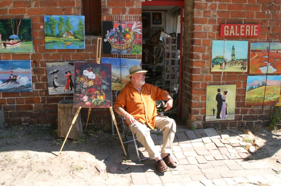 Painter atelier gallery