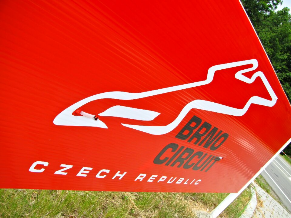 Race track race track