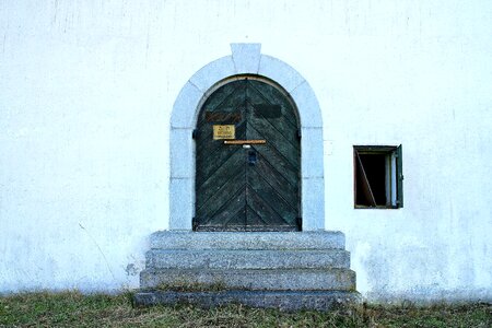 Hinged door double door wood photo