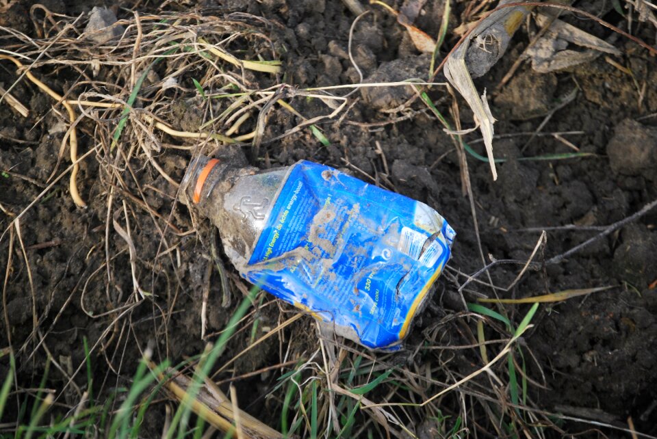 Plastic nature dirt