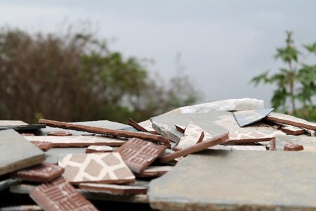Glazed tiles tiling