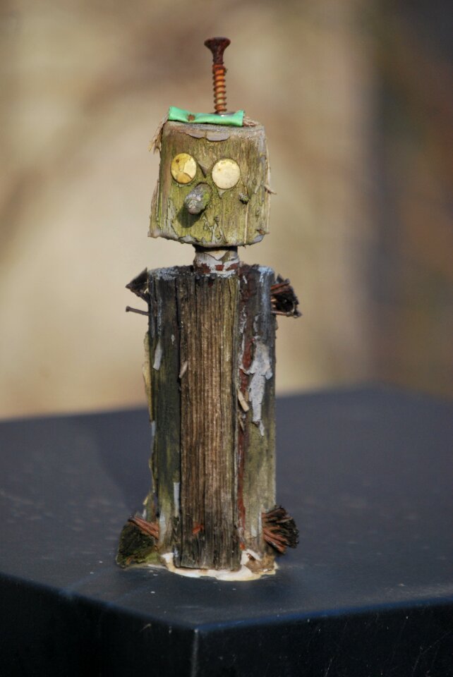 Pinoccio screw statue