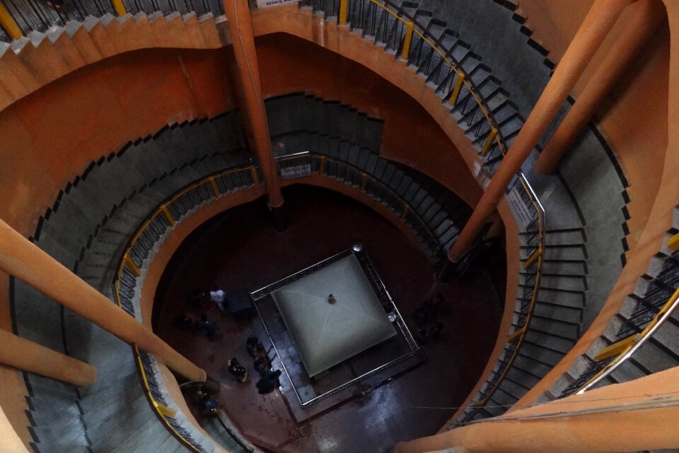 Corkscrew stairs spiral stair spiral