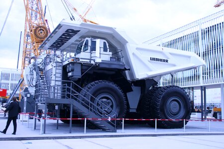 Vehicle loader large