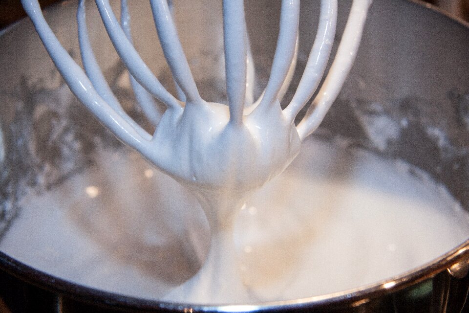 Bake cream whipped cream