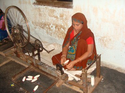 India weaving yarn making photo