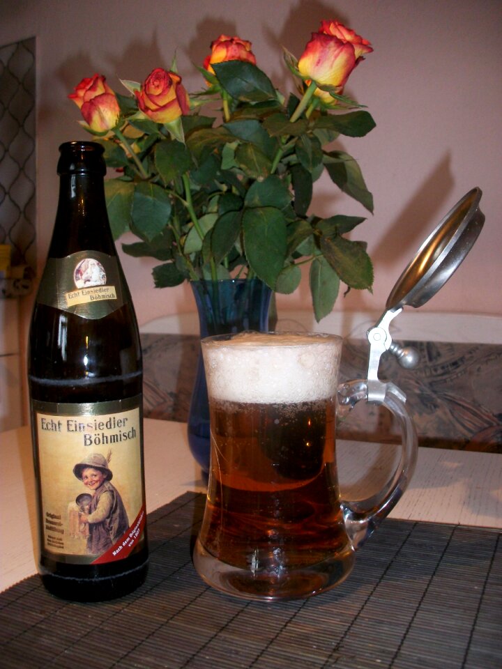 Flower roses beer glass
