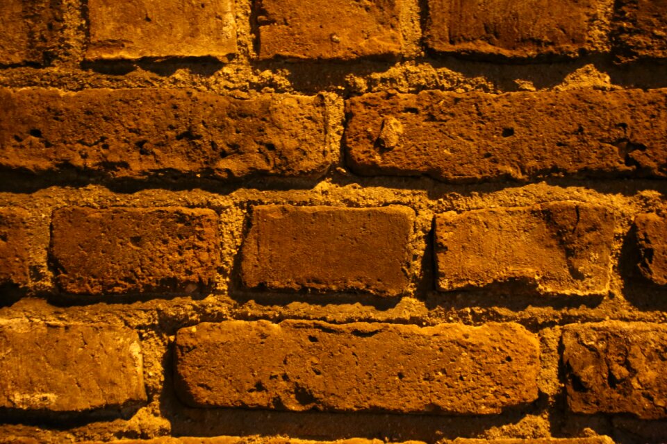Facade stone wall border