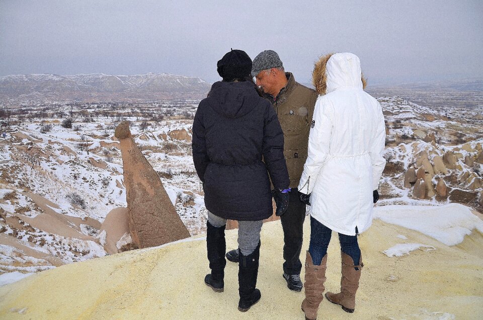 Couple friends winter