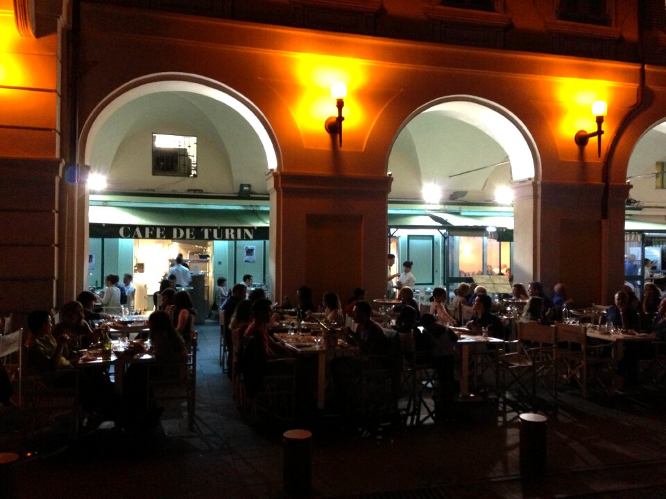 Place garibaldi cafe turin night