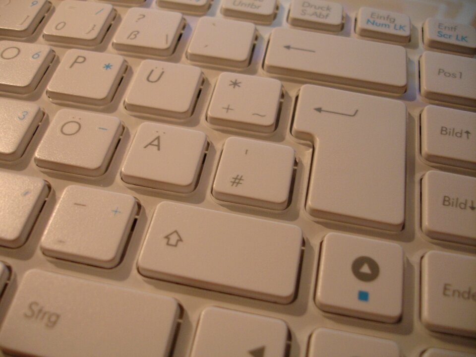 Input device periphaerie white