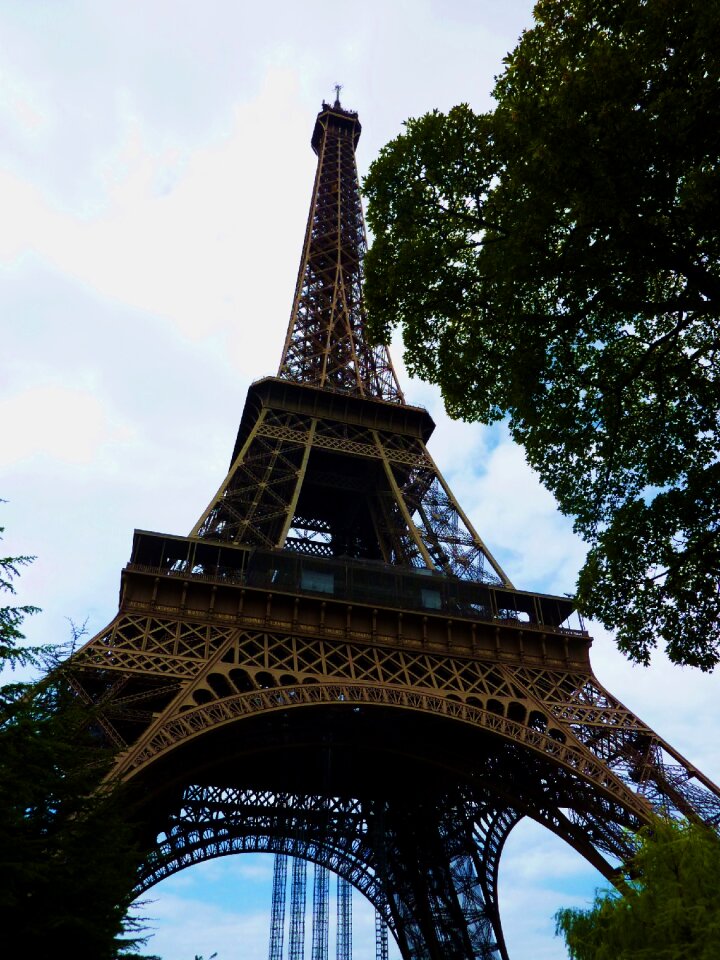 Places of interest landmark tourist attraction