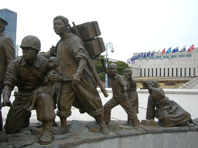Monument memorial war