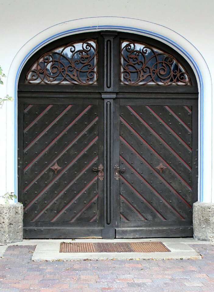 Round arch door wood
