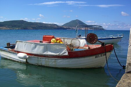 Sea kiparissia greece