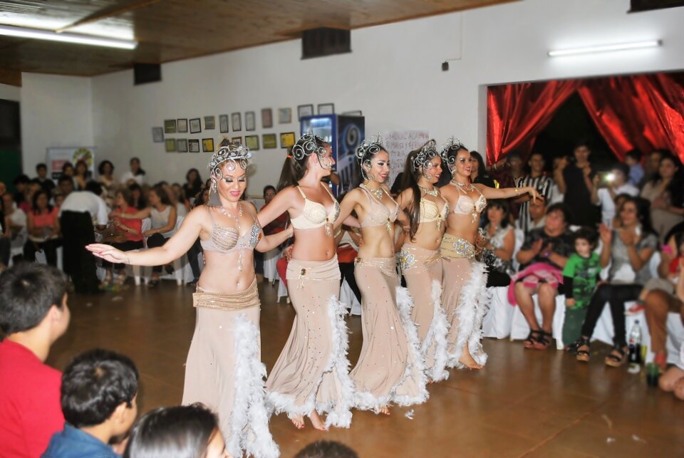 Dressed folk danza folklorica arabic dance