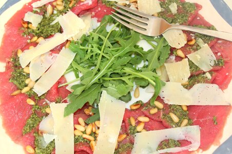 Appetizer carpaccio arugula