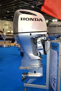 Honda motor motor boat photo