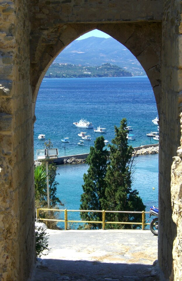 Pilos greece by looking