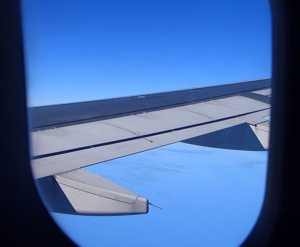 Morning airplane machine