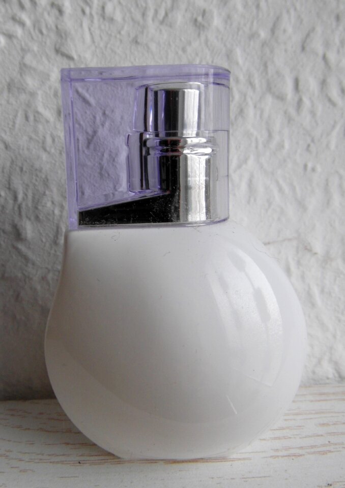 Perfume ceramic white