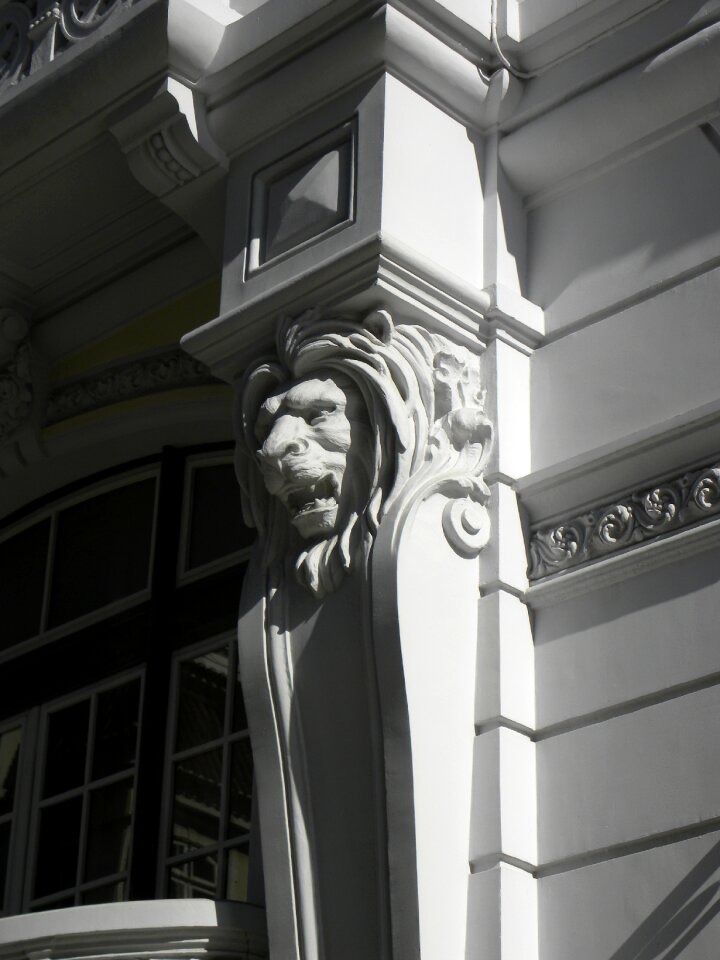 Building pilasters stonework
