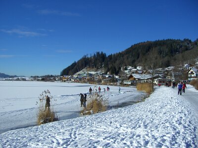 Winter skate snow hike