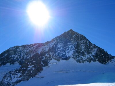 Sunshine mountain snowy