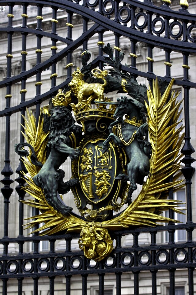 London briton gate