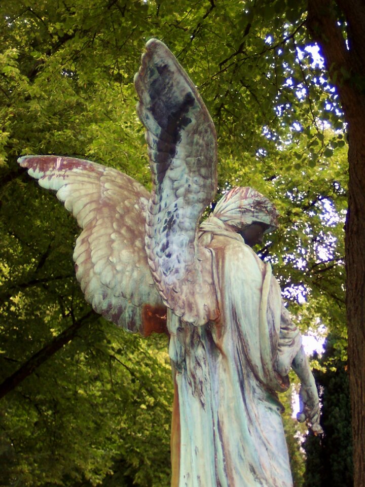 Statue angel statue cemetery