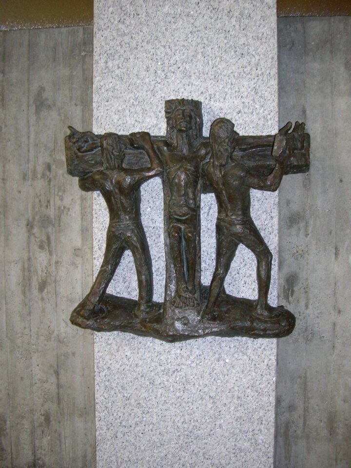 Way of the cross in bronze artist hans colonel of all langenau