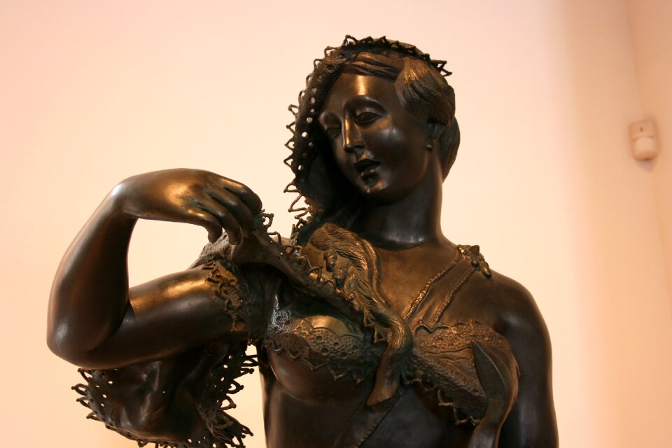 Sculpture pinacoteca art