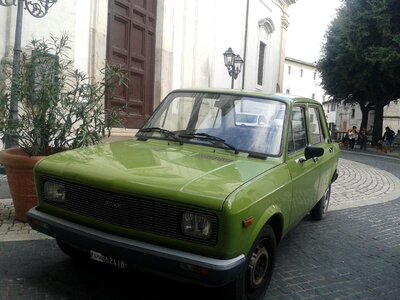Automobile green old