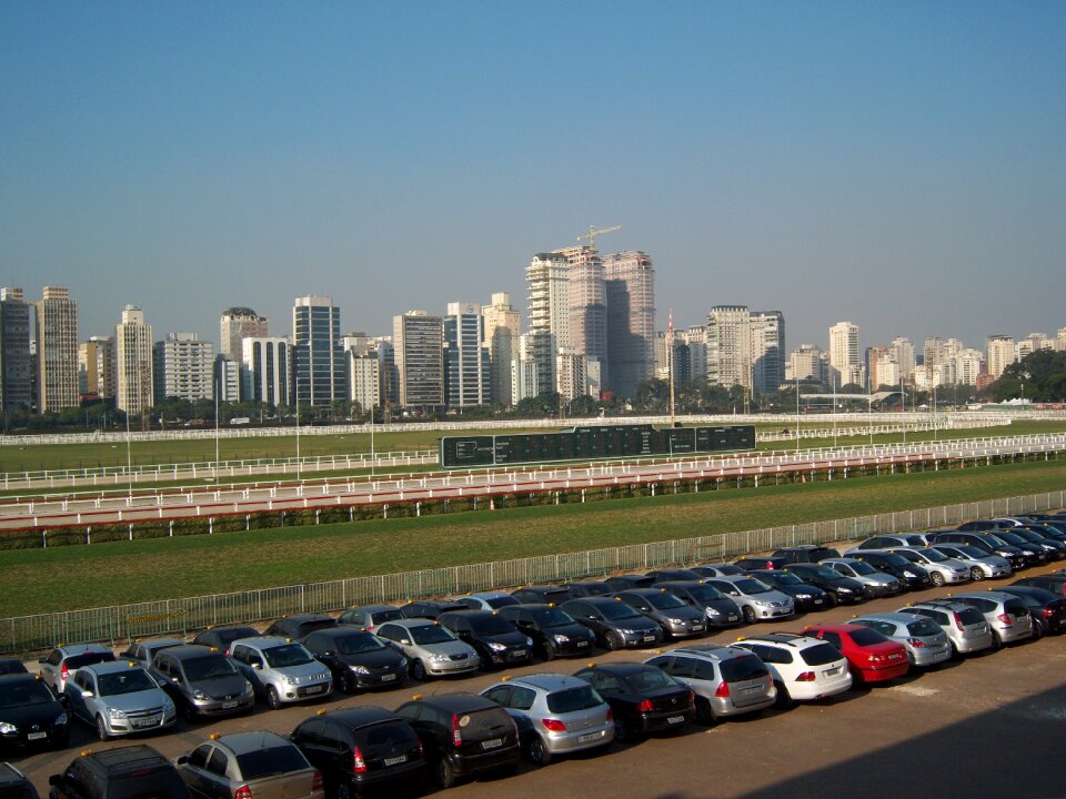 Rent a car race track jóckey