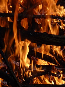 Burn firelight embers