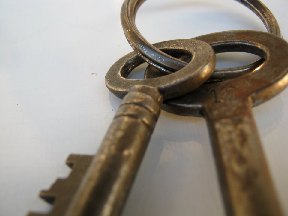 Close large tool