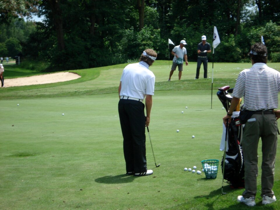 Golf training chipping bernard long