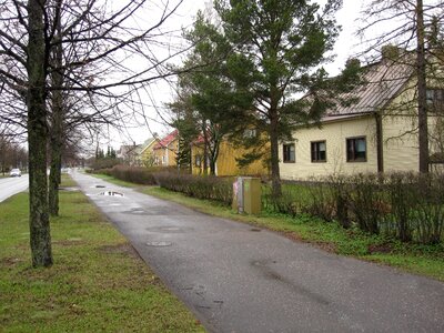 Cycle path single-family houses after the rain