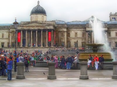 Fountain london people