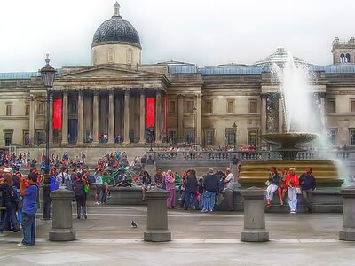 Fountain london people photo