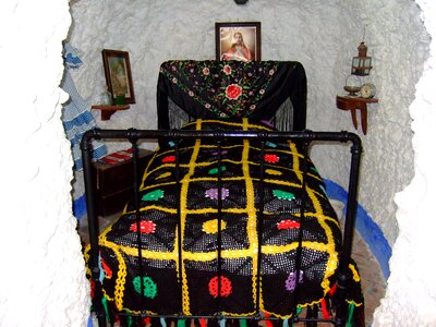 Cave bedroom sacromonte