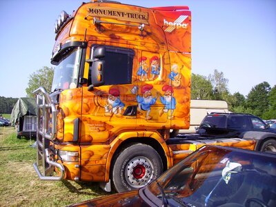 Orange yellow graffiti