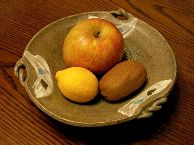 Lemon kiwi fruit dish
